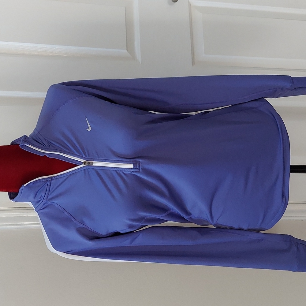 Nike dri-fit 1/2 zip long sleeve running top
